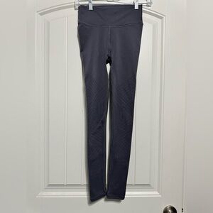 Lululemon Reveal Tight *Mesh Stripes in Titanium